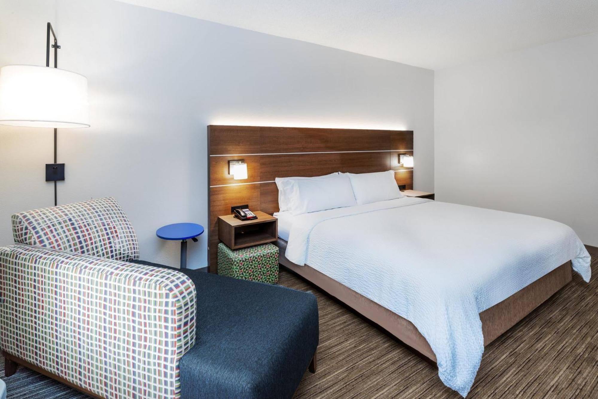 Holiday Inn Express & Suites Sulphur - Lake Charles By Ihg Экстерьер фото