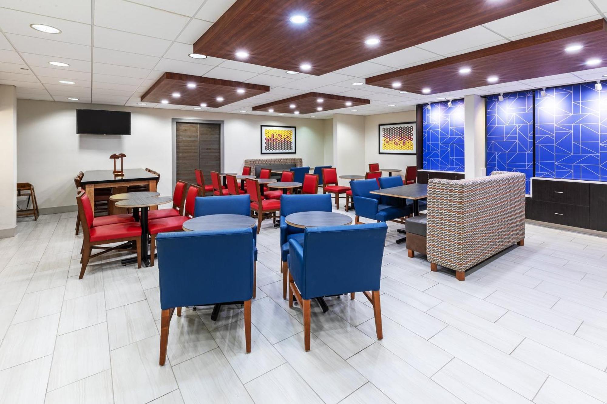 Holiday Inn Express & Suites Sulphur - Lake Charles By Ihg Экстерьер фото