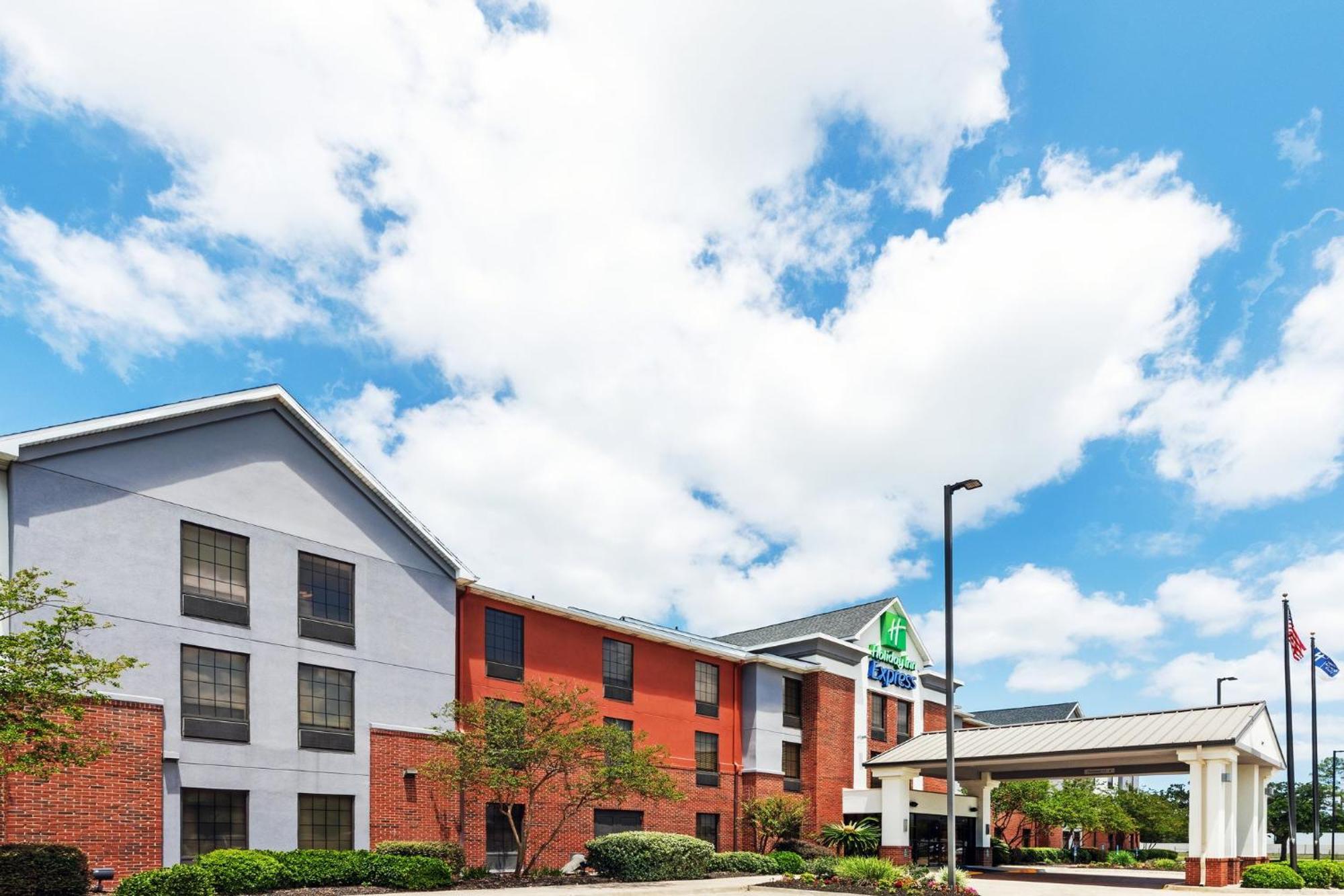 Holiday Inn Express & Suites Sulphur - Lake Charles By Ihg Экстерьер фото