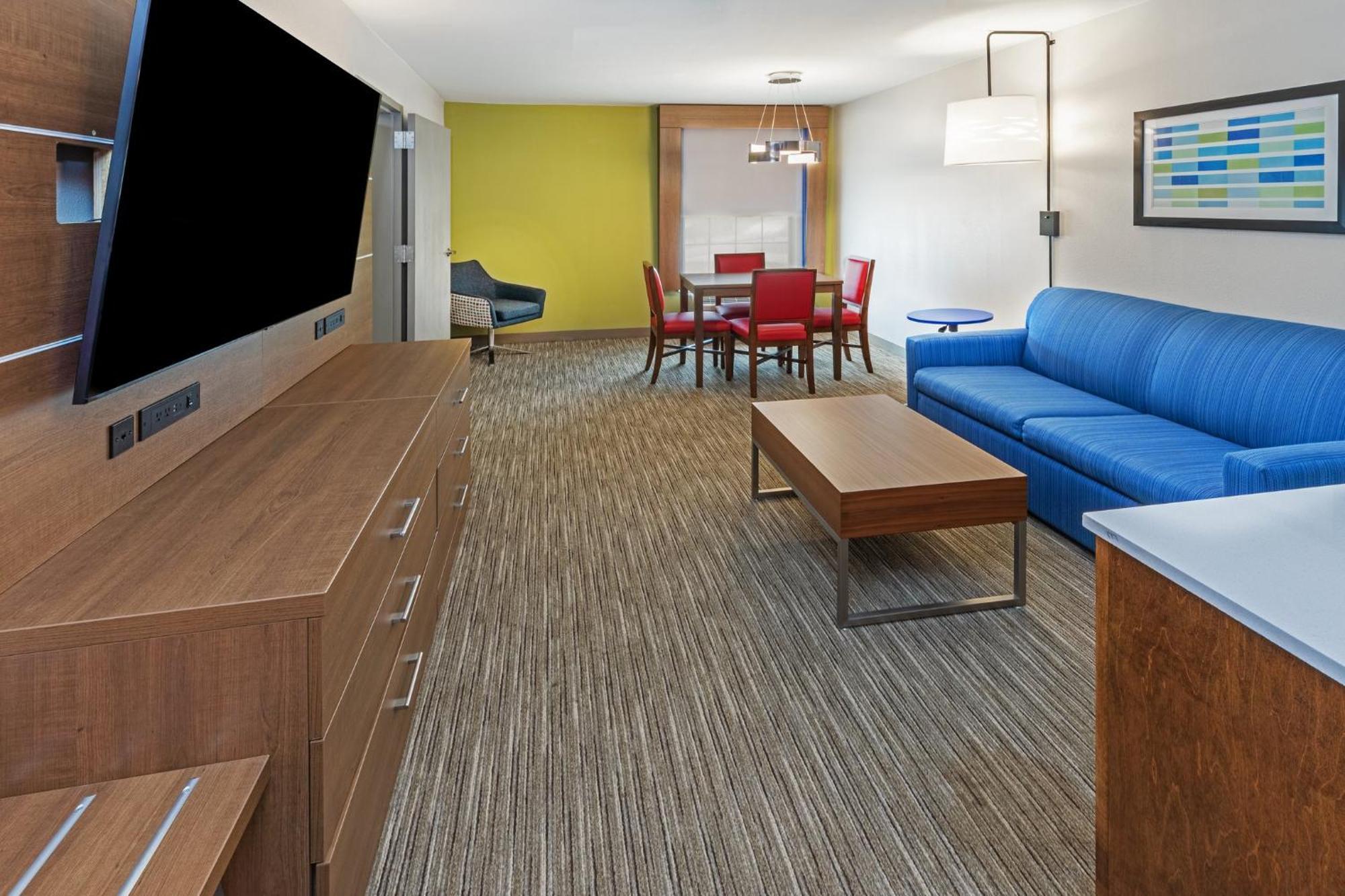 Holiday Inn Express & Suites Sulphur - Lake Charles By Ihg Экстерьер фото