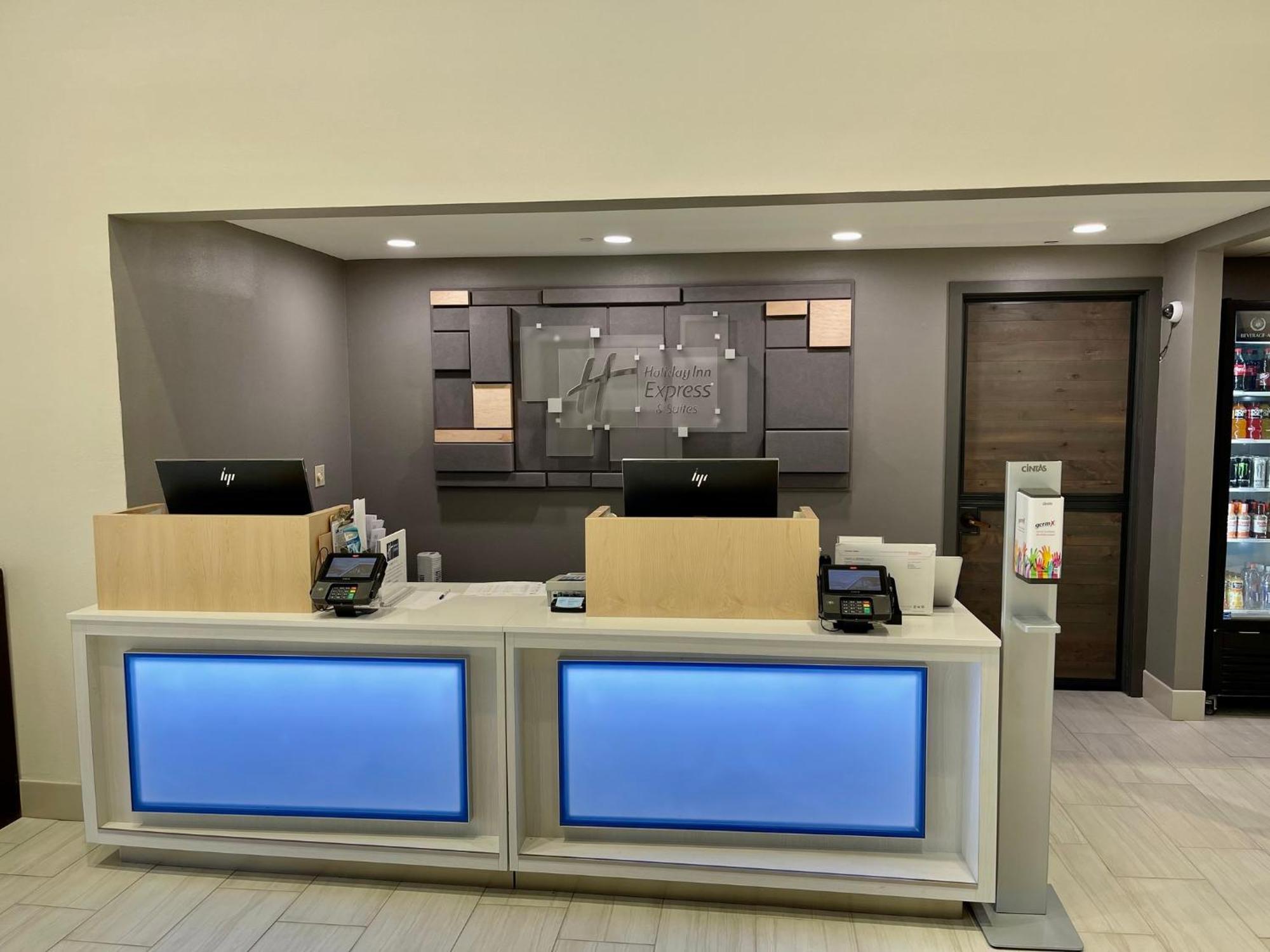 Holiday Inn Express & Suites Sulphur - Lake Charles By Ihg Экстерьер фото