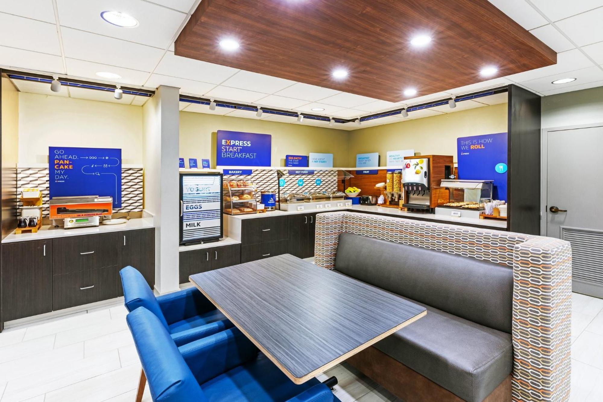 Holiday Inn Express & Suites Sulphur - Lake Charles By Ihg Экстерьер фото